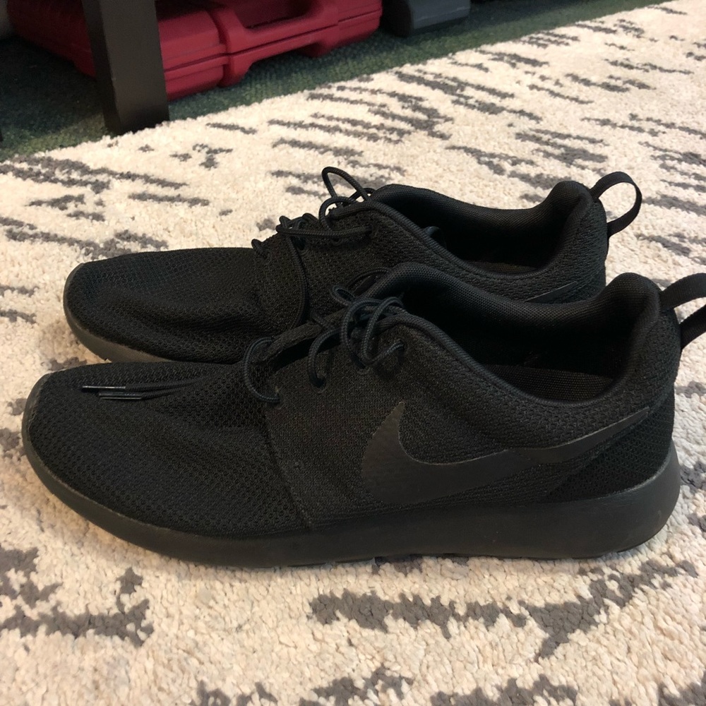 Nike Roshe’s Men’s
